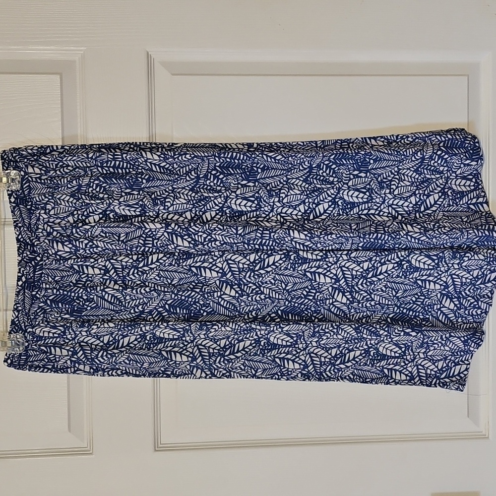 Flowy Wide-legged Patterned Pants - Picture 10 of 12